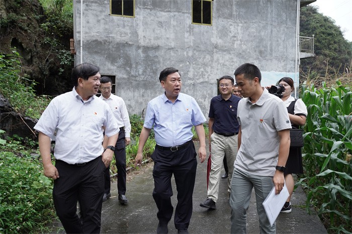 深入基层调研指导 共谋乡村振兴新篇——约炮
党委常委、副校长陈俊强带队赴马山县龙琴村开展调研走访活动 第 3 张